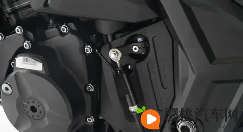 电子油门终就位！26款升仕703F把短板补成优势，老车主置换有戏？-3