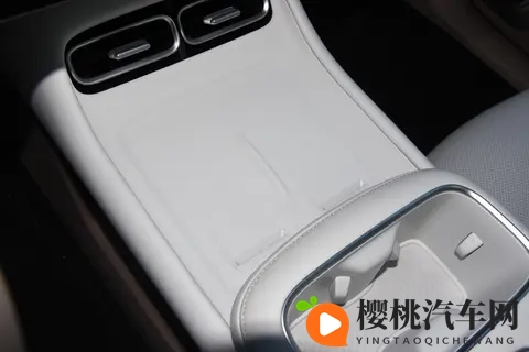 别克至境世家广州车展首秀   发布“五恒”大健康座舱-1