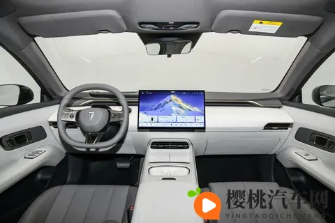 14万买C级大空间，62秒破百，至高续航670km，这车香不香？-2