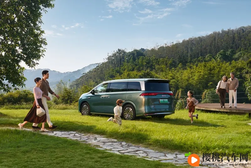 777777国产7777777：国产神车亮相，引领潮流！-3