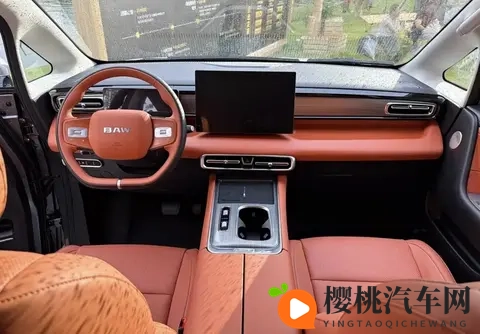 北汽制造锐胜 M8 中大型 MPV 将于 11 月 5 日预售-2