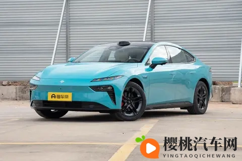 东风奕派eπ007+纯电565四驱版深度体验：15万级轿跑新标杆-3