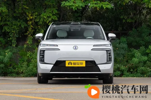 乐道L90 Ultra VS 腾势N8L DM，谁更适合年轻人？-2