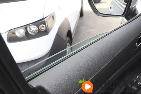 福特领睿2025款购车指南手册:那个版本性价比最高-3