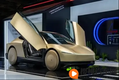 特斯拉Cybercab亮相上海进博会 明年第2季计划量产-1