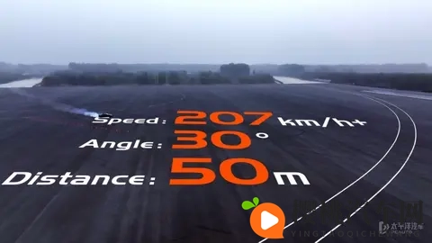 陈冠希吃阿娇的奶头图:陈冠希与阿娇亲密接触瞬间曝光-1