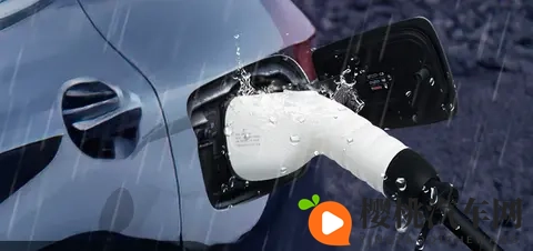 新能源汽车在雨天充电,到底安全不安全?-2