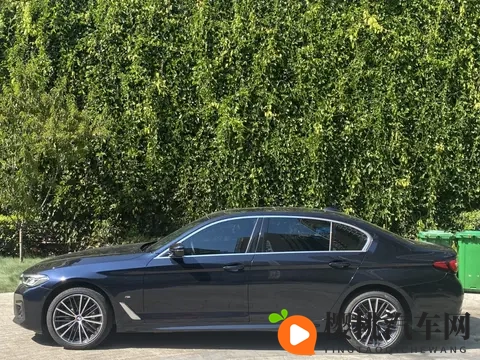 22年上牌宝马530Li,6万公里,258万,这价格香不香?-1