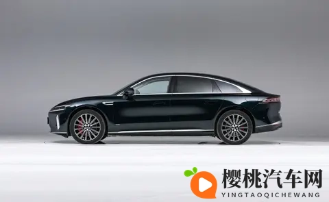 首款C级智慧旗舰，标配猎鹰700，车长超5米，将于11月15日上市-2