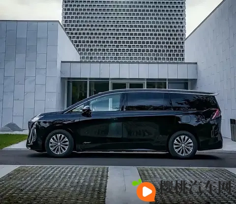 8块屏+高通8775！别克至境世家11月亮相，632km续航卷哭腾势D9？-2