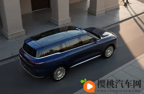 智己LS9上市限时3228万起 全系标配800V_纯电续航402km-1