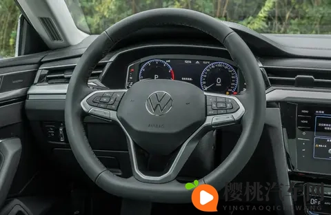 个性鲜明,符合年轻用户的审美,大众CC改款该怎么选?-3