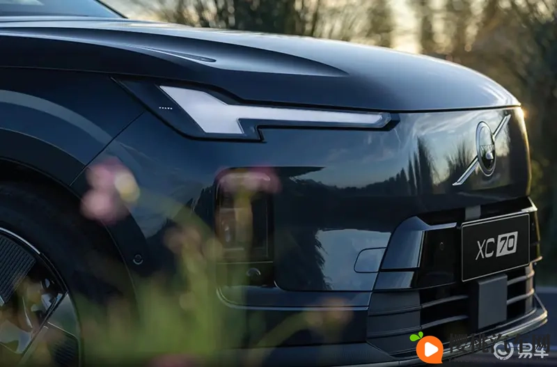 近15万优惠!解读炫酷新沃尔沃中大型SUV,未来感爆棚-1