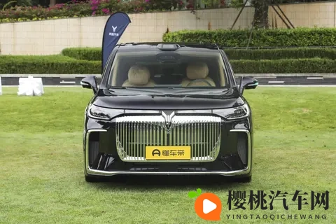 试驾26款岚图梦想家:鸿蒙座舱5+乾崑ADS 4+5C超充,实力如何?-3