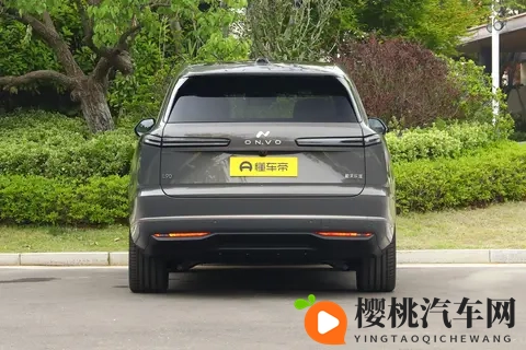 家庭 SUV 怎么选？对比大五座、大三排，乐道 L90 成绕不开的选择​-2