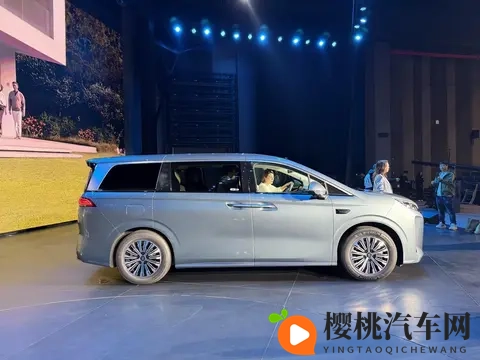 中型SUV配激光雷达+后排桌板启源Q07相较海狮06如何-1