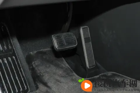 蔚来 ET9 深度解析:主打智能底盘,国产行政级旗舰轿车的先锋!-3