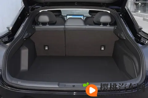 想买13万级纯电轿车，不一定看小鹏M03，刚上市的长安启源A06更强-3