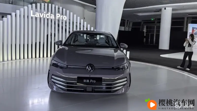 国民家轿大升级!朗逸 Pro 限时价888万元起-1