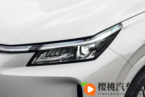 第三代蓝电E5 PLUS开启预售,5_7座可选,带四驱,适合家用-3