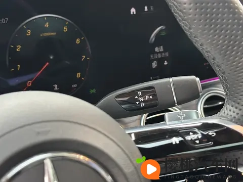 328万!准新一手奔驰E级,体验行政级舒适-1