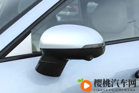 深度体验2025款星纪元ES：在20-30万区间值得细品的新能源轿车-3