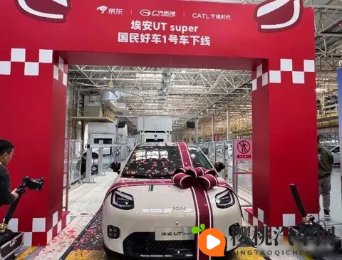 刘强东也卖车了，最低499万，续航500公里，雷军比亚迪有压力？-2