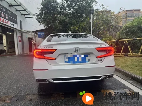 11万多拿下准新一手雅阁，家用代步还想要啥？-1