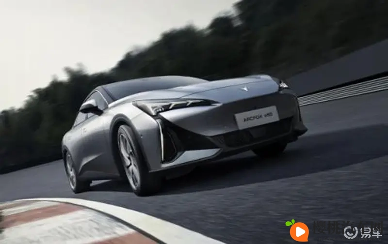 1995版意大利丛林泰山:1995意大利电影,丛林探险泰山的传奇再现-1