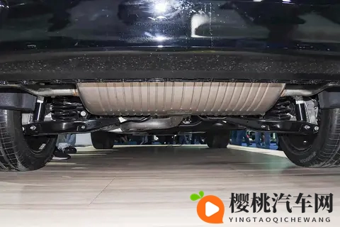 家用中大型SUV怎么选？领克09对比大众揽巡，看完这篇就知道了-1