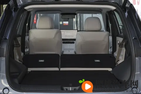 告别增程焦虑！AION i60 实测：科技普惠，主打一个亲民-1