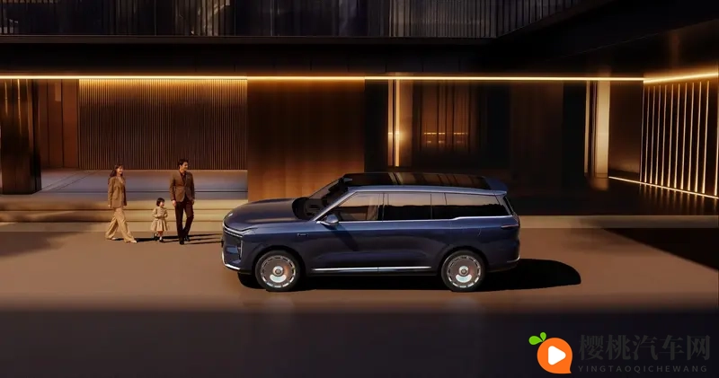 上汽旗舰大六座·智己LS9上市,售价3228万元起-1