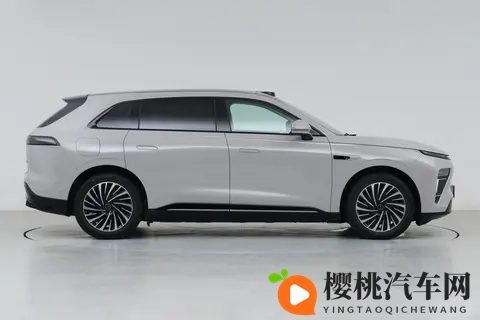 11月买车的都疯了！星纪元ET科技平权，花小钱享受好东西-1