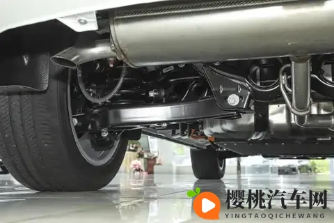 1398万元起!230km超长续航+四驱,这款插混SUV很适合家用-3