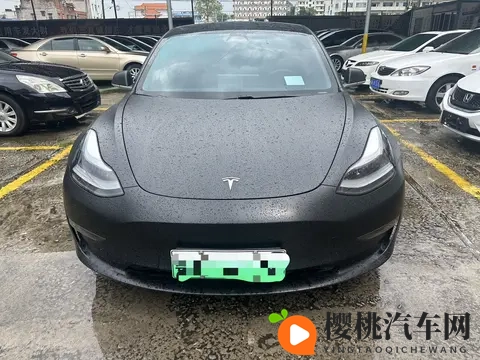 12万多开走特斯拉,通勤代步新选择——二手Model3-3