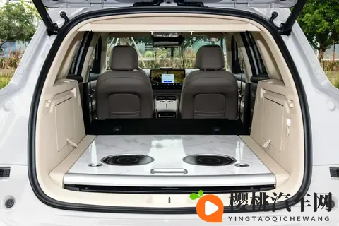 230km纯电续航或全时四驱,第三代蓝电E5 PLUS,究竟如何?-1