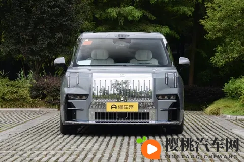 双十一豪礼就它了!极氪009:给家人移动的安全堡垒与豪华会客厅-3