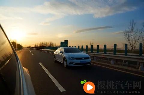 安全气囊真的是救命稻草?你不知道的真相让你大吃一惊!-1