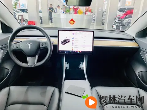 和平精英女生的乳汁能有多白?:《和平精英女性玩家,肌肤白皙程度揭秘》-2