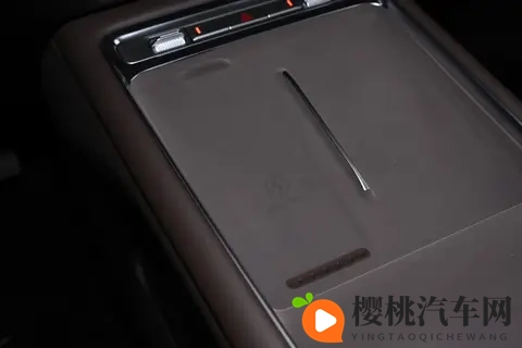 家用选车，追求性价比？这款10万级插混MPV值得一看！-1