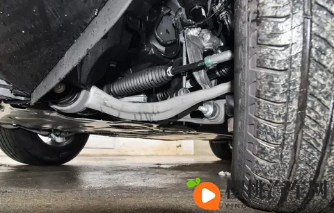 【网通社快报】五菱宏光MINIEV四门版上市 续航301公里售558万元-1