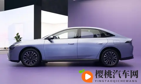 日产新车N6即将预售,价格能打动年轻人?动力与设计亮点抢先看!-1