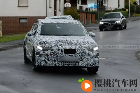 有望2027年发布 纯电动奔驰E级谍照曝光 造型回归传统-3