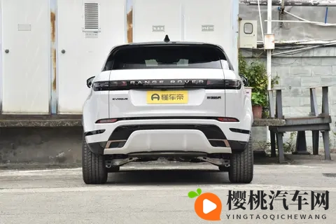 选车丨外观硬派年轻,两款车型配置,揽胜极光怎么选?全方面分析-2