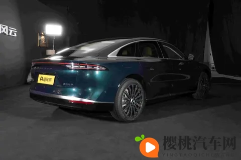 新车  比亚迪汉DM同级，奇瑞风云A9L猎鹰700版_四座版11月15日上市-3