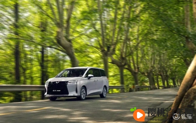 攻演戏时真进去了H：速度盛宴：揭秘高性能汽车试驾极致体验-2