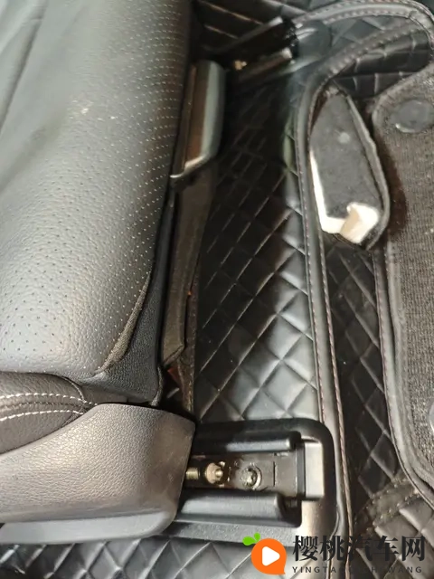 18万多拿下奔驰GLC,18年一手车,家用代步香不香?-2