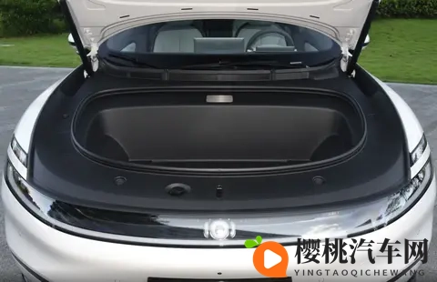 13万级纯电家轿的硬核较量,长安启源A06对比小鹏MONA M03,选谁?-2