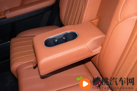 捷途山海 L7 PLUS 2025 款 220km 五座旗舰版:15 万级露营神器的答卷-1