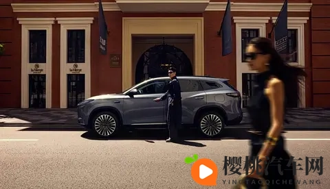 以B级价格带来C级体验 树新奢智电新标杆 星途ET5将于11月13日预售-3